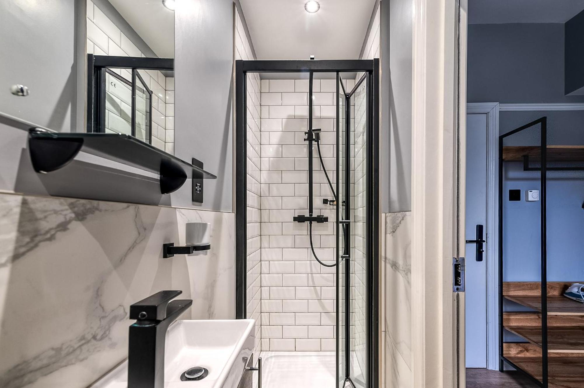 Kensington Rooms - Warwick Road Лондон Экстерьер фото